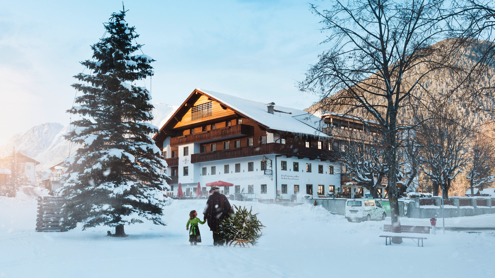 hotel-stern-winterlandschaft-schnee-verschneit